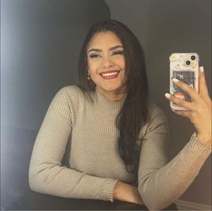 Meet your Posher, Perla